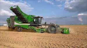 Pouchain Oryx 410 SP harvester